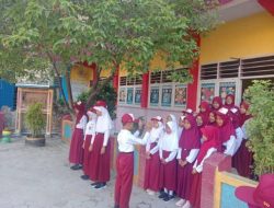 Berita Foto: SDN 16 Garogo Gelar Upacara Bendera